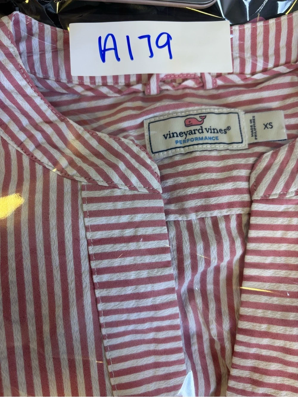 Stunning Vineyard Vines Pink and White Striped Top Pink Savannah Popover Size XS - Picture 9 of 11
